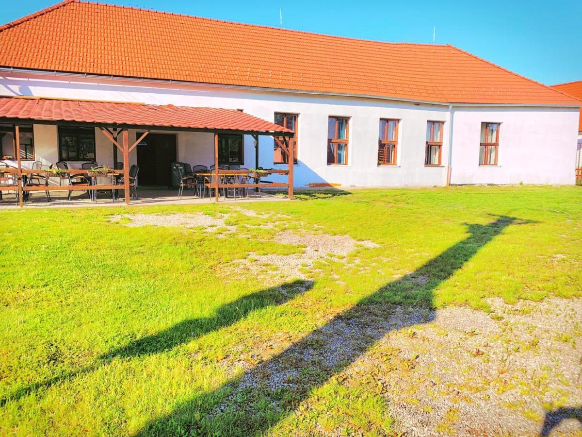 Penzion Kravin Bosilec Exterior foto